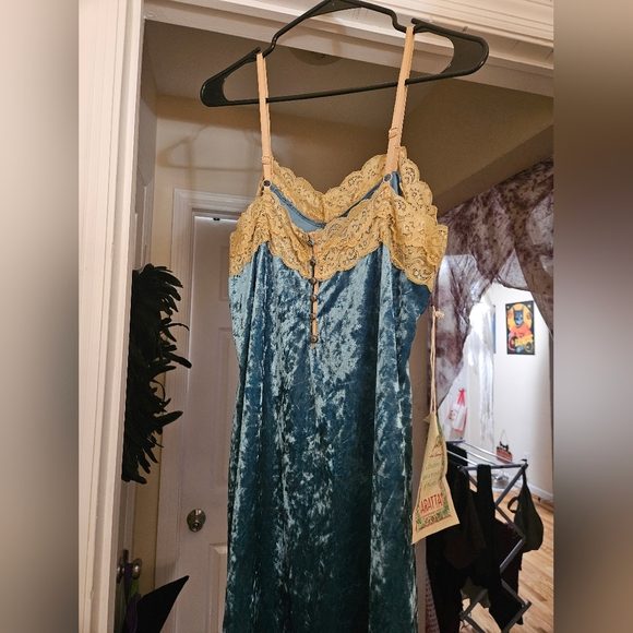 NWT Aratta Velvet Cami Mini Dress w/ Lace Trim - Picture 3 of 3